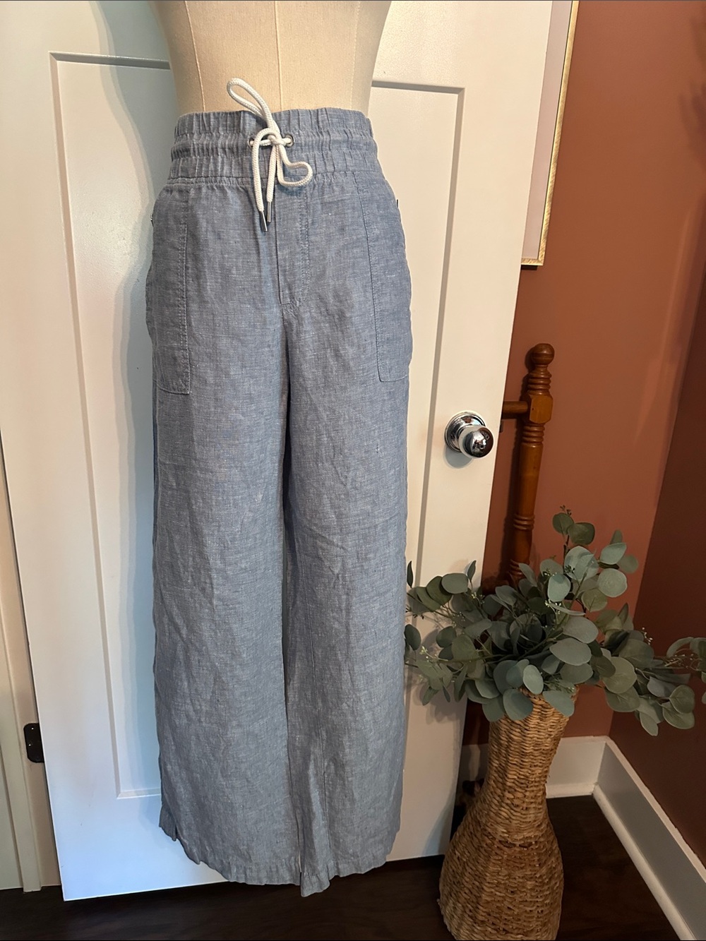 Athleta Cabo Linen Wide Leg 12 chambray pockets drawstring pants - Picture 4 of 16